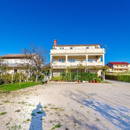 Apartments Marija P โลปาร์ ภายนอก รูปภาพ
